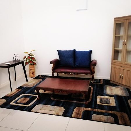 A&D Home-Stay @Kota Warisan, Sepang Exterior photo