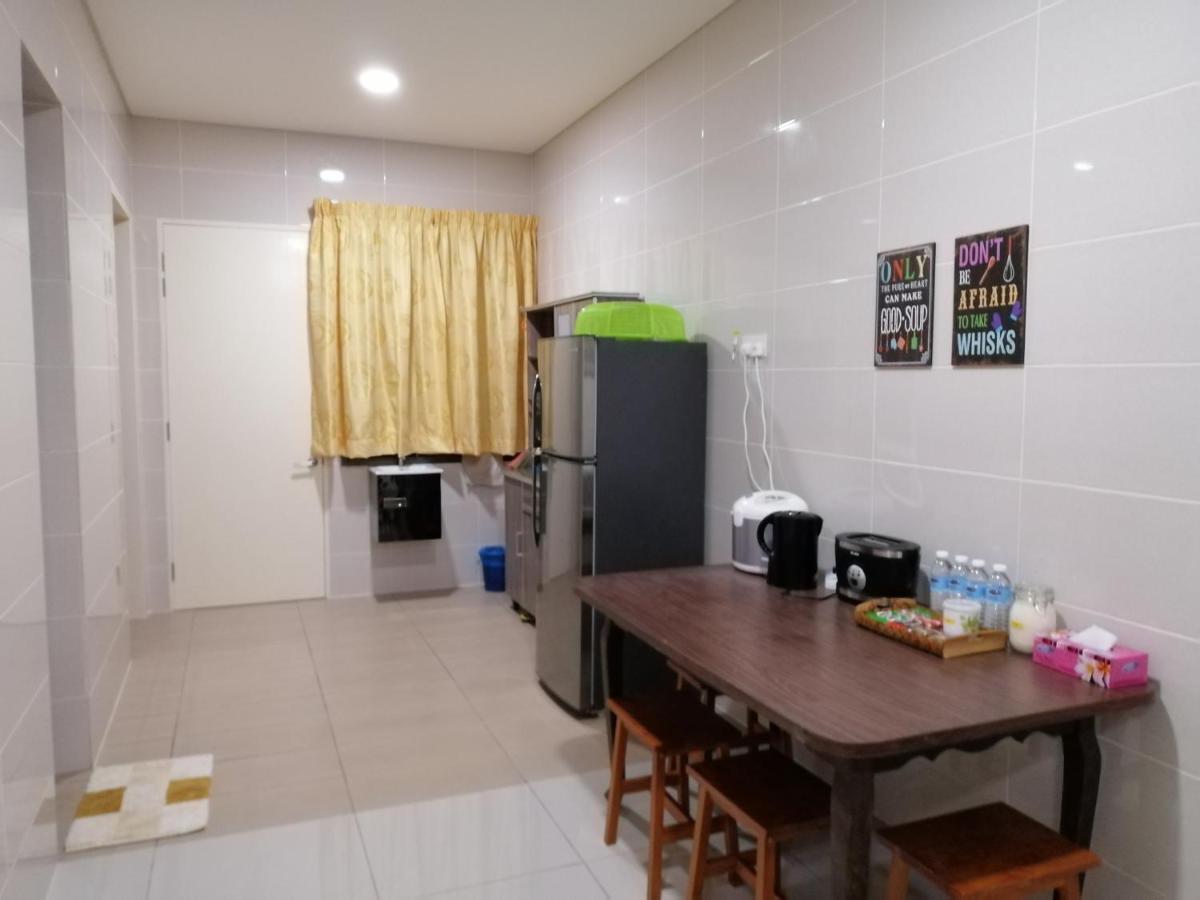 A&D Home-Stay @Kota Warisan, Sepang Exterior photo